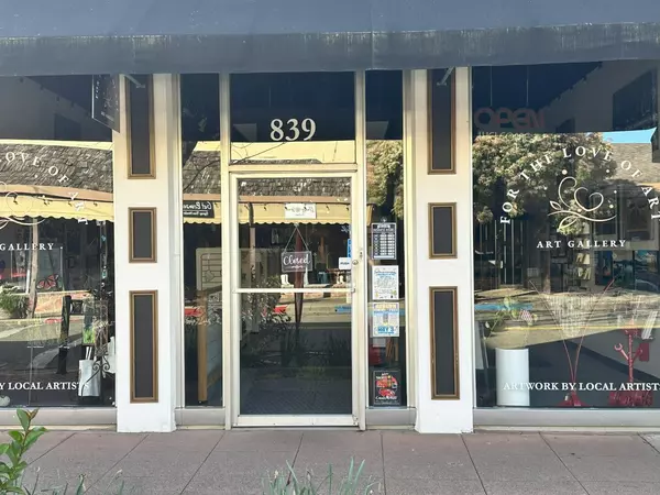 839 Lincoln Way, Auburn, CA 95603-4827