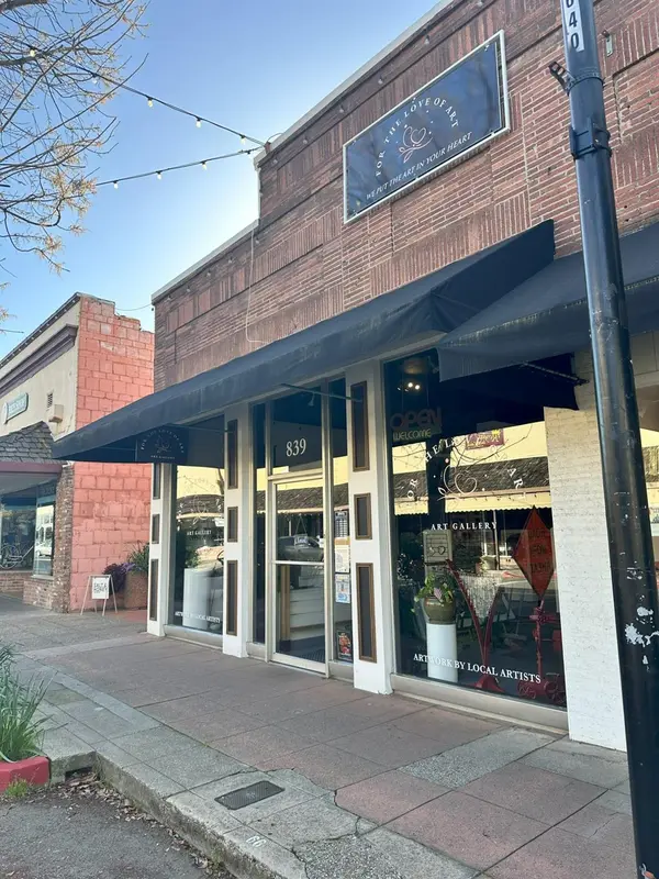 839 Lincoln Way, Auburn, CA 95603-4827