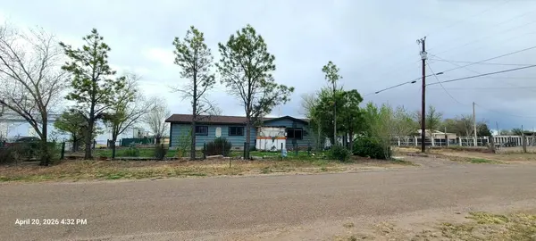 1106 W Leonard AVE, Estancia, NM 87016