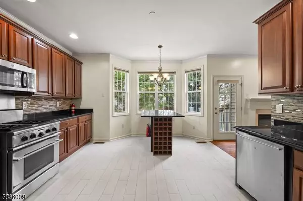 595 Hartford Dr, Nutley Twp., NJ 07110