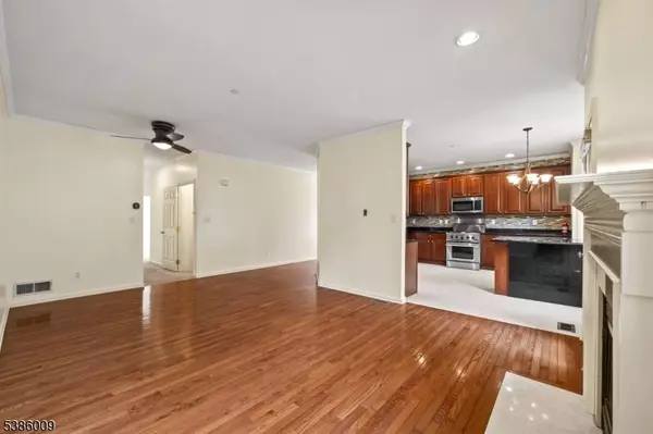 595 Hartford Dr, Nutley Twp., NJ 07110