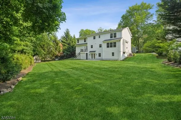 21 Stafford Dr, Madison Boro, NJ 07940