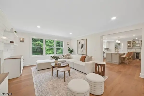 21 Stafford Dr, Madison Boro, NJ 07940