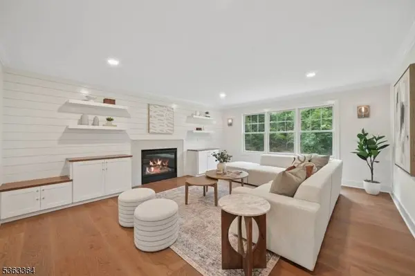 21 Stafford Dr, Madison Boro, NJ 07940