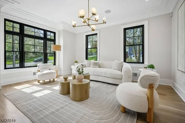 25 Beverly Rd, Madison Boro, NJ 07940