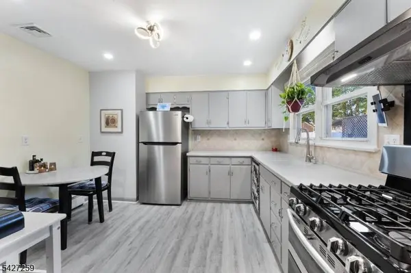 909 Newark Ave, Manville Boro, NJ 08835