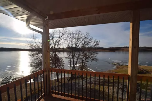 10120 S Wildflower Drive, Unionville, MO 63565