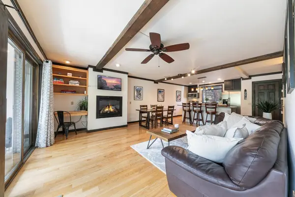 227 Olympic Valley Road #22, Olympic Valley, CA 96146
