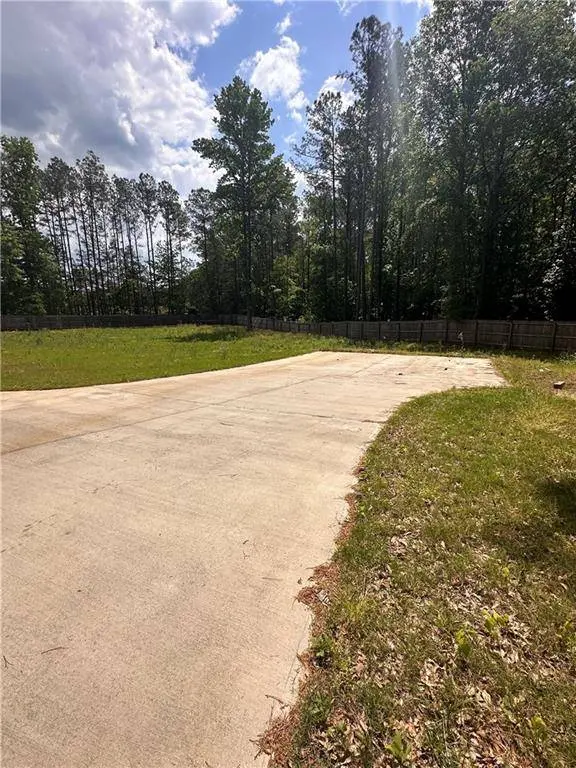 1128 Charleston RDG, Mcdonough, GA 30252