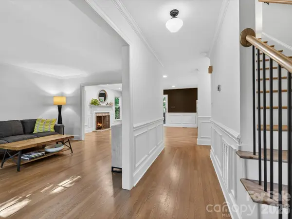 1036 Gateshead LN, Matthews, NC 28105