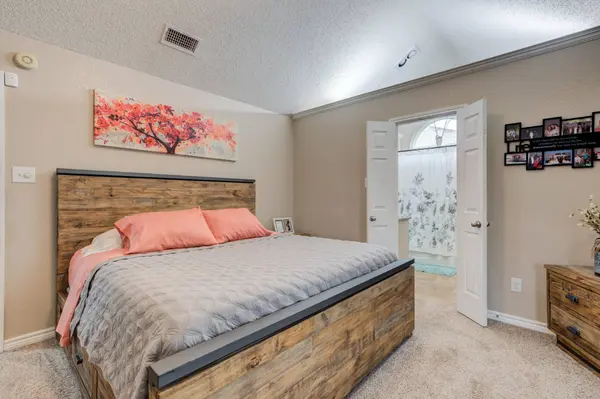 901 Kirby Avenue, Lubbock, TX 79416