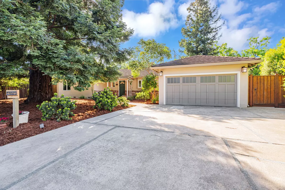 Saratoga, CA 95070-5650,18665 Ravenwood Dr