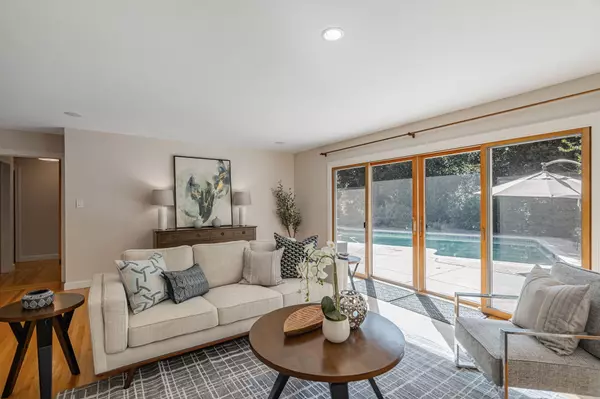 Saratoga, CA 95070-5650,18665 Ravenwood Dr