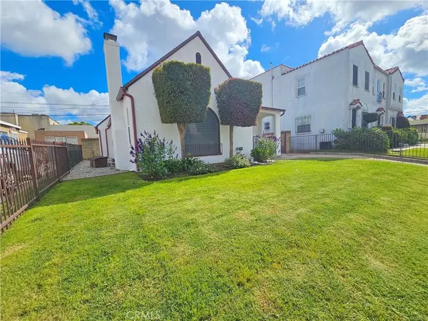 1954 71st ST, Los Angeles, CA 90047