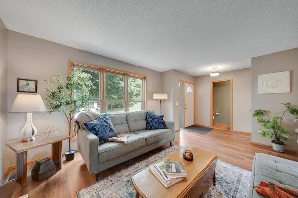2008 White Pine RD, Hudson, WI 54016