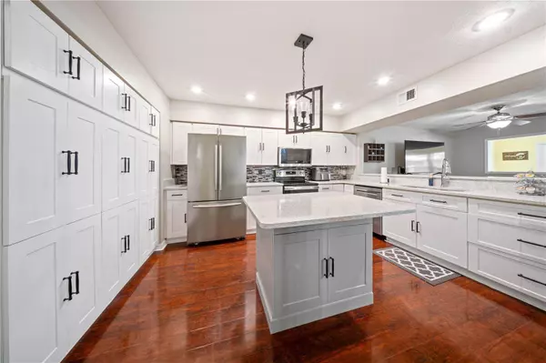 2589 PINE COVE LN, Clearwater, FL 33761