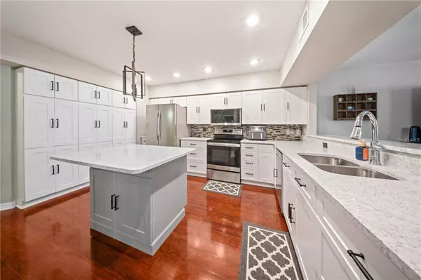 2589 PINE COVE LN, Clearwater, FL 33761