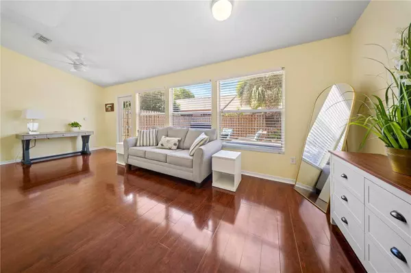 2589 PINE COVE LN, Clearwater, FL 33761