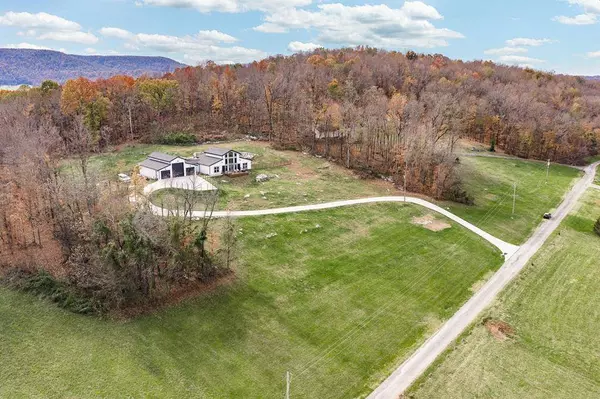 177 Nettle Carrier Ln, Monroe, TN 38573