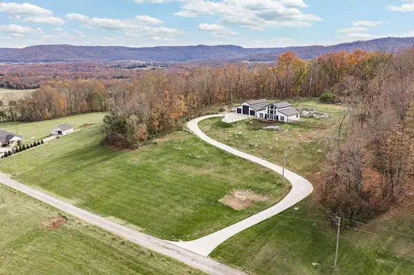 177 Nettle Carrier Ln, Monroe, TN 38573