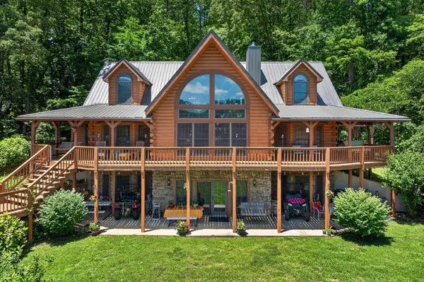 1062 Wilder Hwy, Alpine, TN 38543