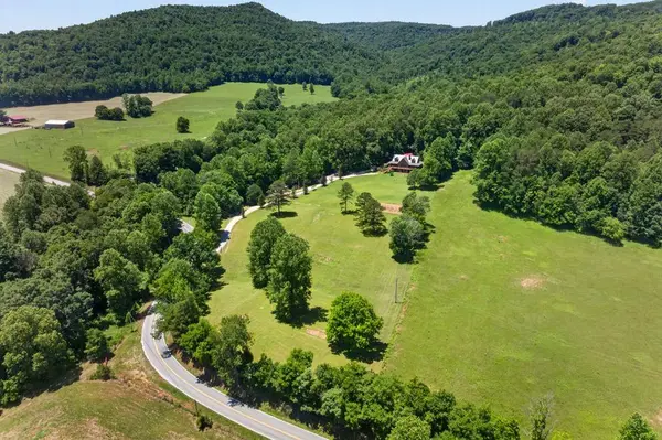 1062 Wilder Hwy, Alpine, TN 38543