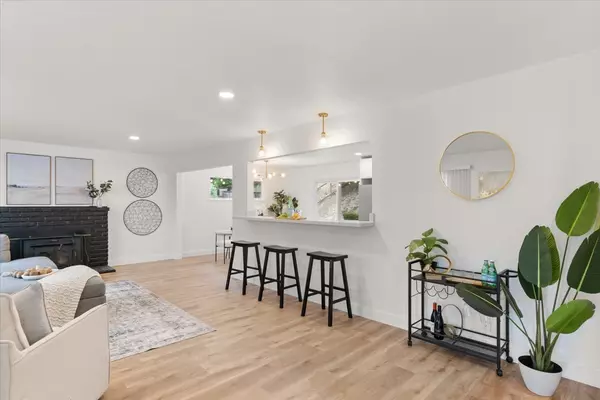 Oakland, CA 94605-5338,26 Maggiora Dr