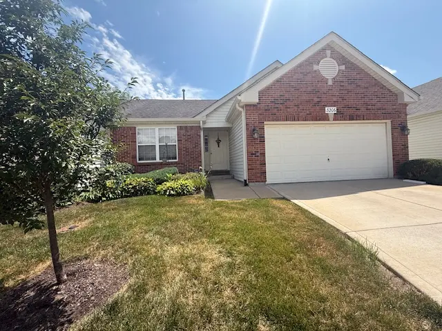 3206 Woodridge Center Pkwy, St Louis, MO 63129-1686