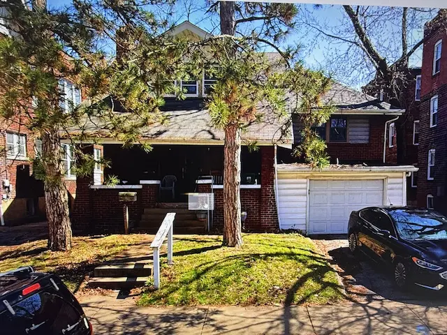 2522 Bellevue Ave, St Louis, MO 63143-1402