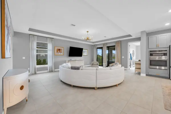 10060 SW Santini RD, Port St Lucie, FL 34987
