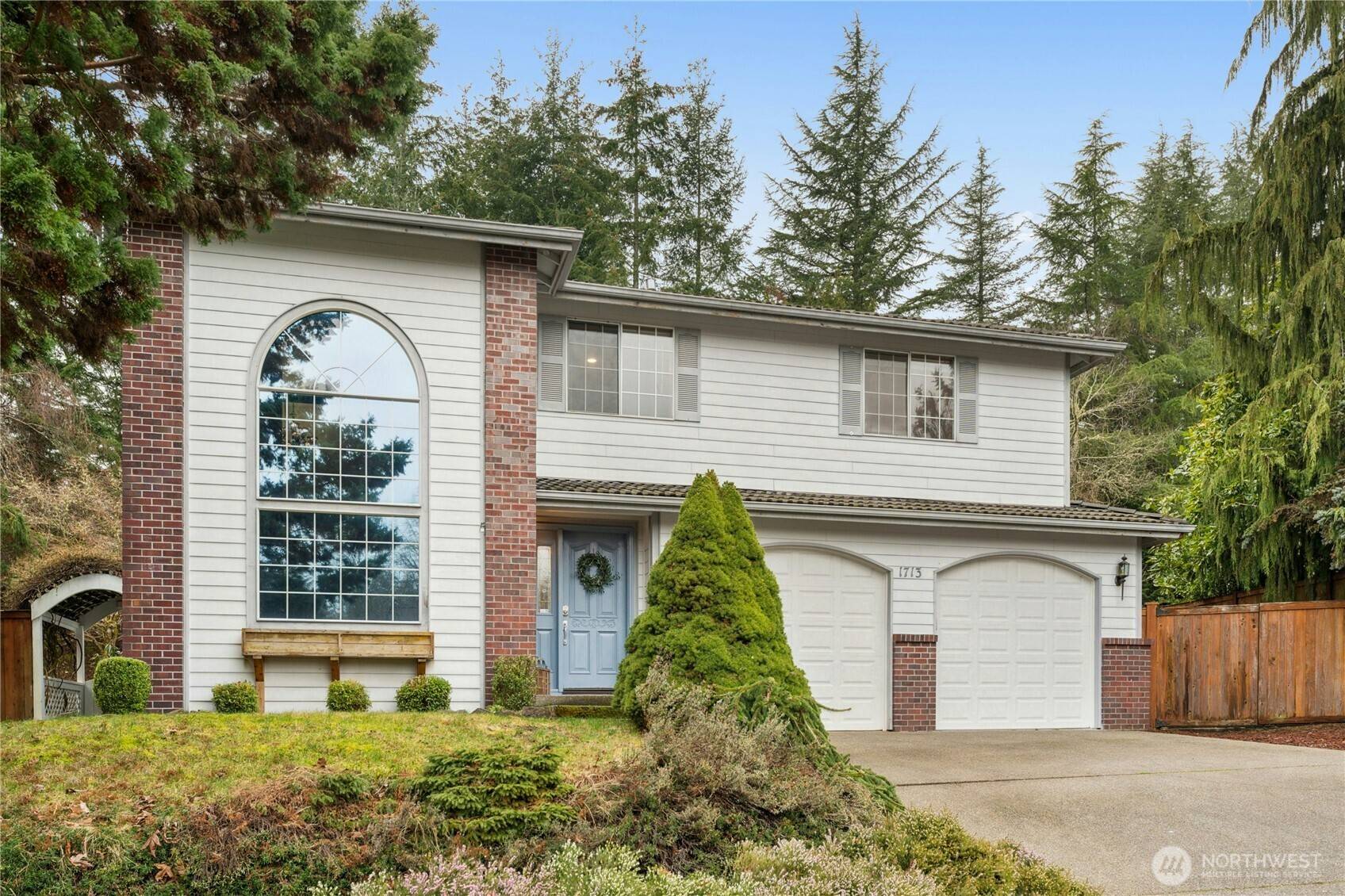 Clyde Hill Listing