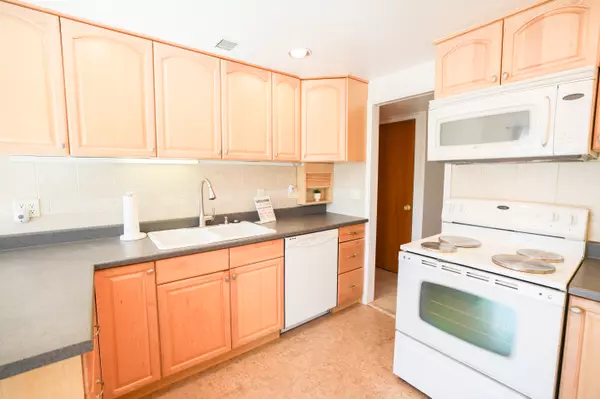 Woodland, CA 95695,909 Harvard Place