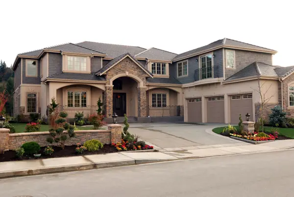 feature image of Why Letting Your Listing Sit on the Market for Too Long Costs You Money