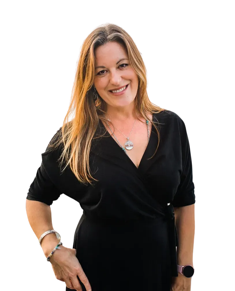 Cari's photo with a black dress and a handbag