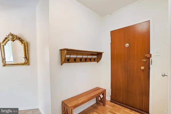 4200 CATHEDRAL AVE NW #614, Washington, DC 20016