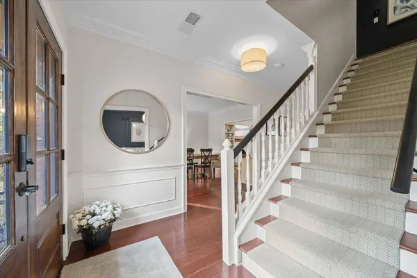 1863 BROOKSEDGE DR, Germantown, TN 38138