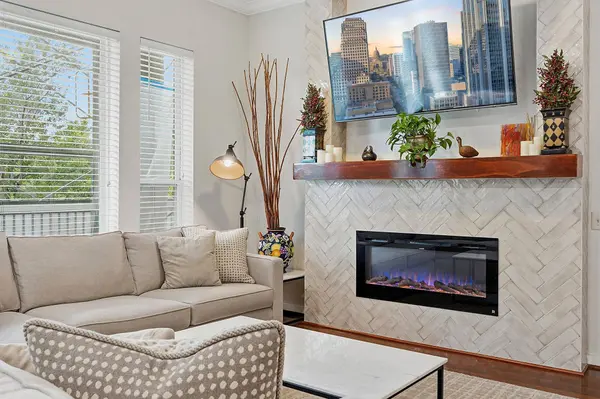 1900 Barton Springs RD #2026, Austin, TX 78704