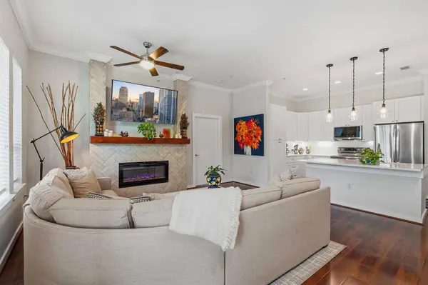 1900 Barton Springs RD #2026, Austin, TX 78704