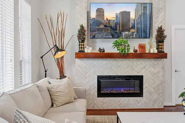 1900 Barton Springs RD #2026, Austin, TX 78704