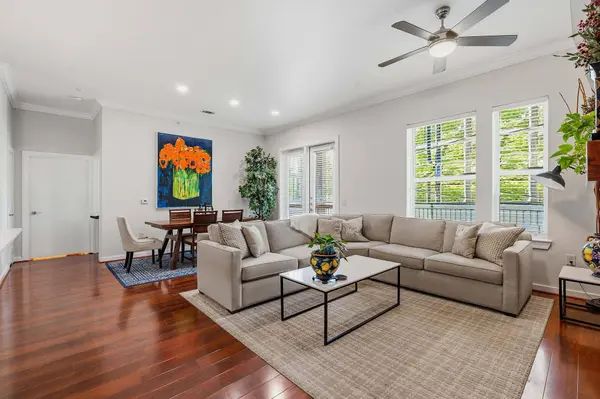 1900 Barton Springs RD #2026, Austin, TX 78704