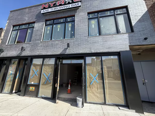 Bayside, NY 11361,43-23 Bell Blvd