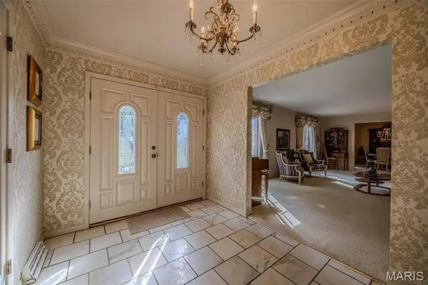 21355 Ember RD, Lebanon, MO 65536