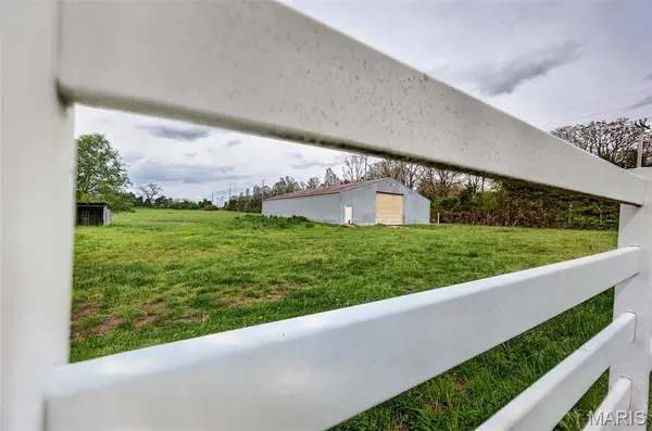2431 W Elm ST, Lebanon, MO 65536