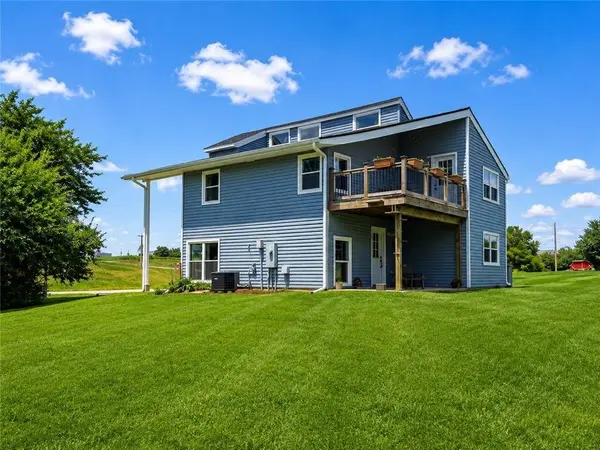 403 N Devasher RD, Warrensburg, MO 64093
