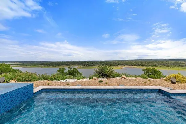 2923 Cliff PT, Spicewood, TX 78669