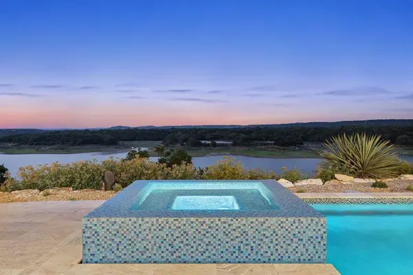 2923 Cliff PT, Spicewood, TX 78669