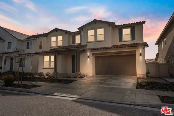 18130 Radiance Ln, Santa Clarita, CA 91350