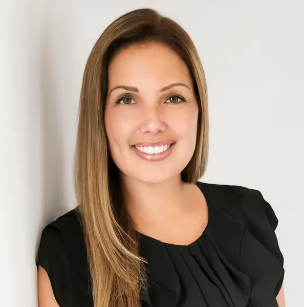 Marta Guajardo Headshot
