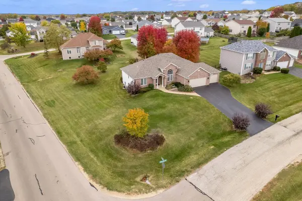 664 Elberon Way, Roscoe, IL 61073