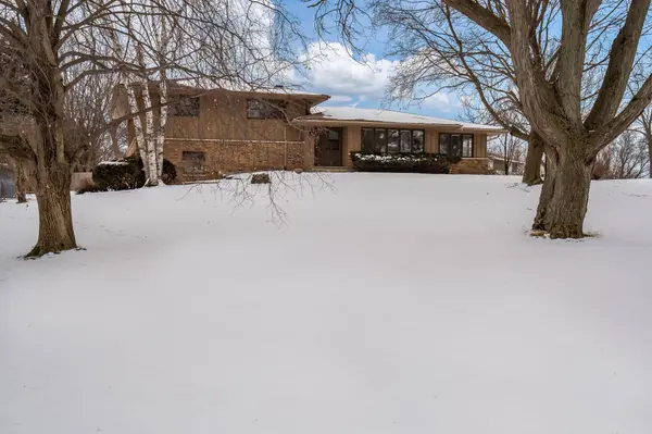 6747 Lynnhurst Lane, Roscoe, IL 61073